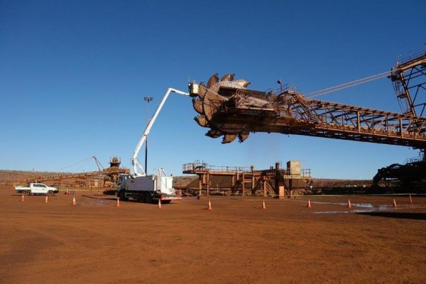 Elephant® MEW Hi-lift Mine Equipment Washer