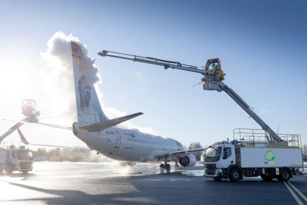 Press release: Airpro invests in electric deicers – first in the Nordics