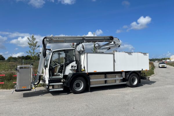 Vestergaard Company launches fully electric Elephant® MY Lite open-basket deicer