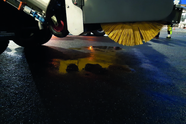 Menzies’ investment in a Glycol Recovery Vehicle furthers sustainability and efficiency